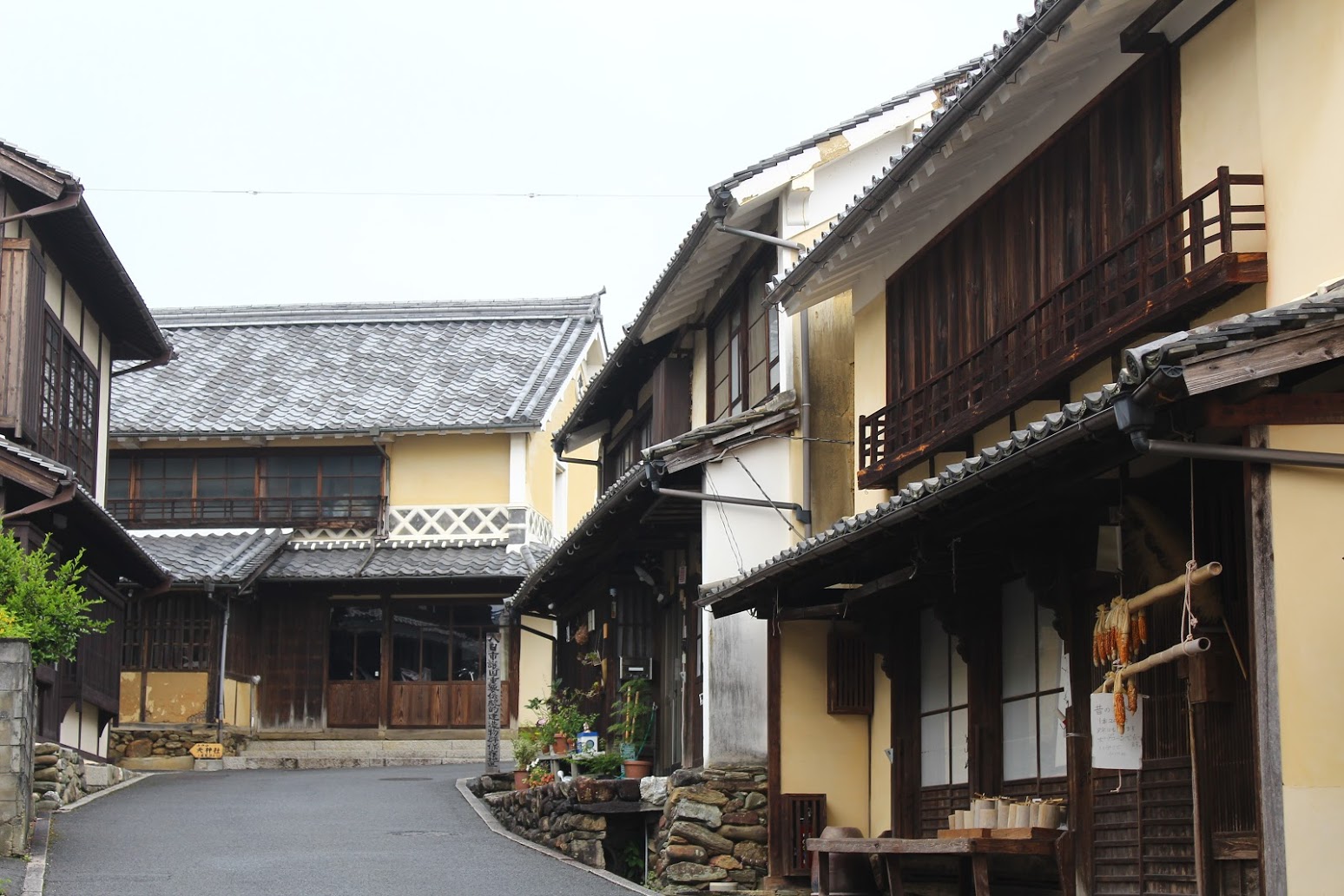 八日市・護国の町並み